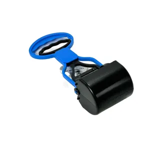 Clește Igienic pentru Colectare Excremente, Compact și Ușor de Folosit, Ideal pentru Plimbări cu Câinele, Disponibil în mai multe culori