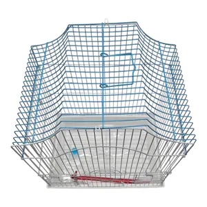Colivie pentru Păsări din Metal, cu Acoperiș Decorativ, Bază din Plastic și Accesorii, 30 x 23 x 39 cm