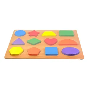 Joc de potrivire a formelor din lemn, placă cu 12 piese geometrice colorate