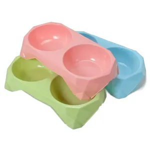 Castron Dublu Lucios pentru Animale – Design Geometric Modern, Ușor de Întreținut, Disponibil în Mai Multe Culori