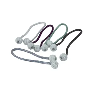 Prindere Magnetică pentru Perdele – 1 Bucata, Capete cu Perle și Cristal, Șnur Împletit, Disponibil în Gri Închis, Gri, Verde, Violet și Alb