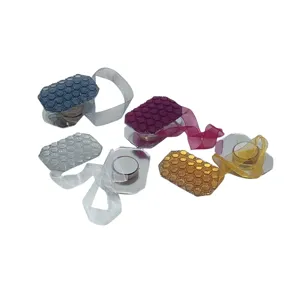 Prindere Magnetică pentru Perdele – 1 Bucata , Design Hexagonal Tip Fagure, Cu Panglică, Disponibil în Albastru, Vișiniu, Alb și Galben