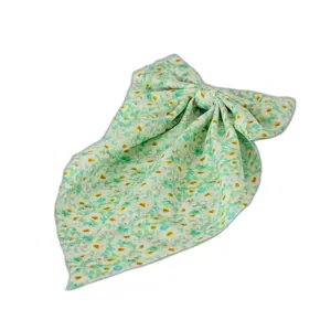 Funda Pastel cu Imprimeu Floral – 23 cm, Decor Delicat si Versatil pentru Evenimente