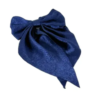 Funda Decorativa Eleganta Albastra – 23 cm, Rezistenta si Versatila pentru Evenimente