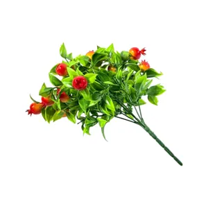 Buchet artificial decorativ cu frunze verzi și fructe decorative roșii