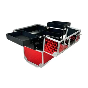 Cutie Machiaj Profesională 32x22x26 cm – Organizator Cosmetice Aluminiu, 4 Tăvi Extensibile, Design Negru Roșu, Mâner și Închidere Metalică