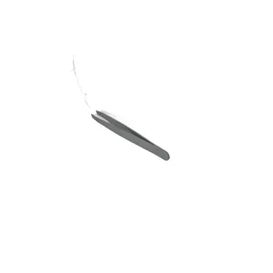 Pensetă Metalică pentru Sprâncene 9.5 cm – Prindere Precisă, Vârf Oblic, Ideală pentru Stilizare și Îndepărtarea Firelor Nedorite