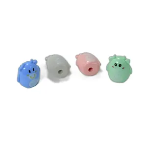 Ascutitoare Mini Cow – Forma Vacuta, Plastic Lucios Rezistent, Lama Metalica Durabila, Ideala pentru Scoala sau Activitati Creative
