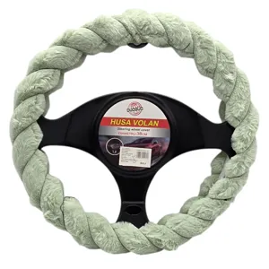 Husă Volan Auto Universal 38 cm Plus Pufos Verde Deschis, Moale și Călduros, Protecție Antiderapantă, Confort Sporit la Condus
