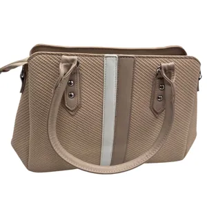 GEANTA DAMA 33*13*23CM/20CM  titlu   Geantă de Damă Elegantă cu Mânere și Curea de Umăr, Design Texturat, 33 x 13 x 23 cm, Mâner 20 cm