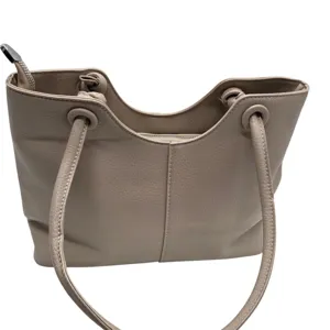 Geantă de Damă Tip Shopper cu Mânere Lungi și Închidere cu Fermoar, Design Elegant, 32 x 10 x 25 cm