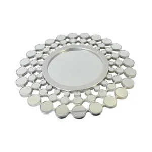Oglindă decorativă rotundă cu ramă  și elemente circulare tip mozaic, design modern