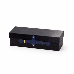 Cutie cadou rigidă dreptunghiulară cu cataramă din piele și textură tip piele crocodil – Cutie premium pentru ambalare cadouri, design elegant cu închidere cu curea și accesorii metalice aurii