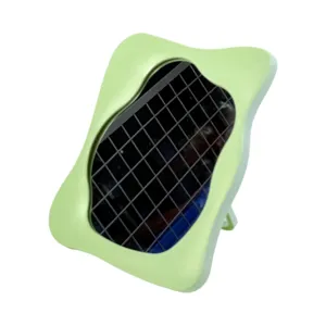 Oglindă decorativă cu ramă plastic și sticlă, formă ondulată, dimensiune 22,5 x 19 cm