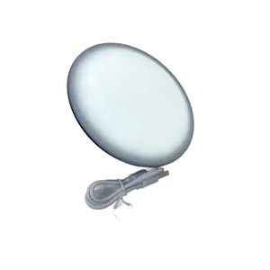 Lampă LED Reîncărcabilă Portabilă cu Agățătoare, Alimentare USB, Buton ON/OFF, Lumină Albă, Design Compact pentru Camping, Cort, Urgențe sau Noapte