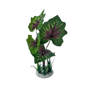 Plantă Artificială cu Frunze Mari pentru Acvariu – Decor Acvatic din Plastic cu Bază Stabilă, Verde cu Accente Violet