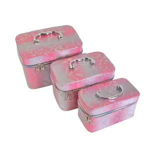Set 3 cutii pentru cosmetice tip organizator, dimensiuni diferite, închidere cu fermoar, mâner transport, design lucios