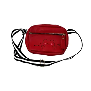 Geantă Crossbody 18x15x7 cm, Model Ursuleț – Curea Reglabilă, Închidere cu Fermoar, Disponibilă în Mai Multe Culori
