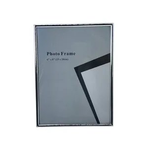 Cadru foto decorativ 15x20 cm (6x8 inch), ramă subțire argintie, design modern pentru birou și locuință