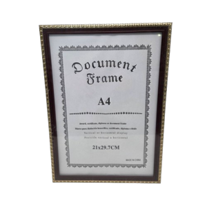 Ramă Foto A4, 21 x 29,7 cm, cu Ramă Maro Închis și Bordură Aurie Decorativă, pentru Fotografii, Diplome și Certificate, Montare Verticală sau Orizontală
