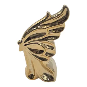 Obiect Decorativ din Ceramică, Model Fluture, 8 x 4,5 x 14,2 cm, Auriu, Finisaj Metalizat Lucios, Figurină Elegantă pentru Living, Dormitor și Birou
