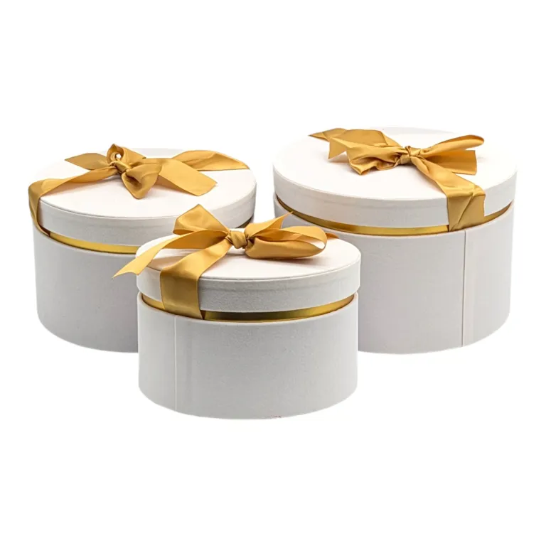 SET 3 CUTII CADOU ROTUNDE CU FUNDĂ AURIE – ALB