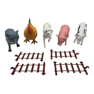 Jucărie Set Fermă cu Gard și 5 Figurine Animale și Păsări, Set de Joacă pentru Copii 