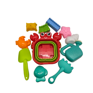 Set Jucării pentru Plajă și Nisip, cu Găletușă Model Crab, Lopățică, Stropitoare și Forme pentru Nisip, Multicolor, Ambalat în Pungă
