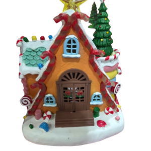 Decorațiune de Crăciun Căsuță din Turtă Dulce Animată, cu Lumini LED, Brăduț Împodobit, Acadele și Ornamente Festive Multicolore