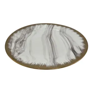 Farfurie Întinsă din Ceramică, cu Model Decorativ Auriu, pentru Servire, 26,7 cm